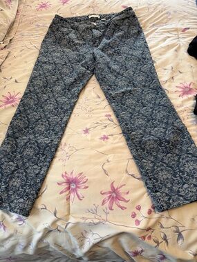 Coldwater Creek Blue Floral-Patterned Cropped Jeans